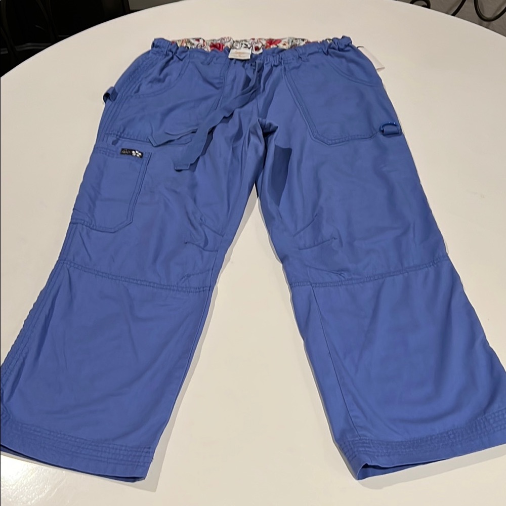 KOI  Kathy Peterson  blue cargo scrubs  elastic drawstring waist lots of pockets